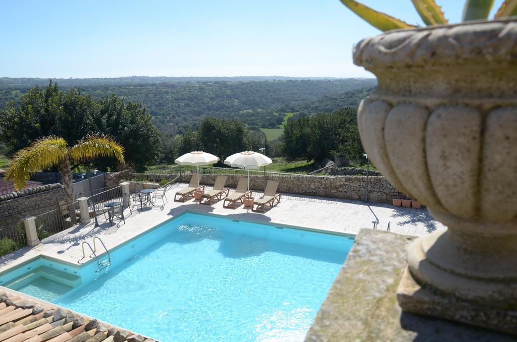 Casina Di Grotta Di Ferro Pension Santa Croce Camerina Buitenkant foto