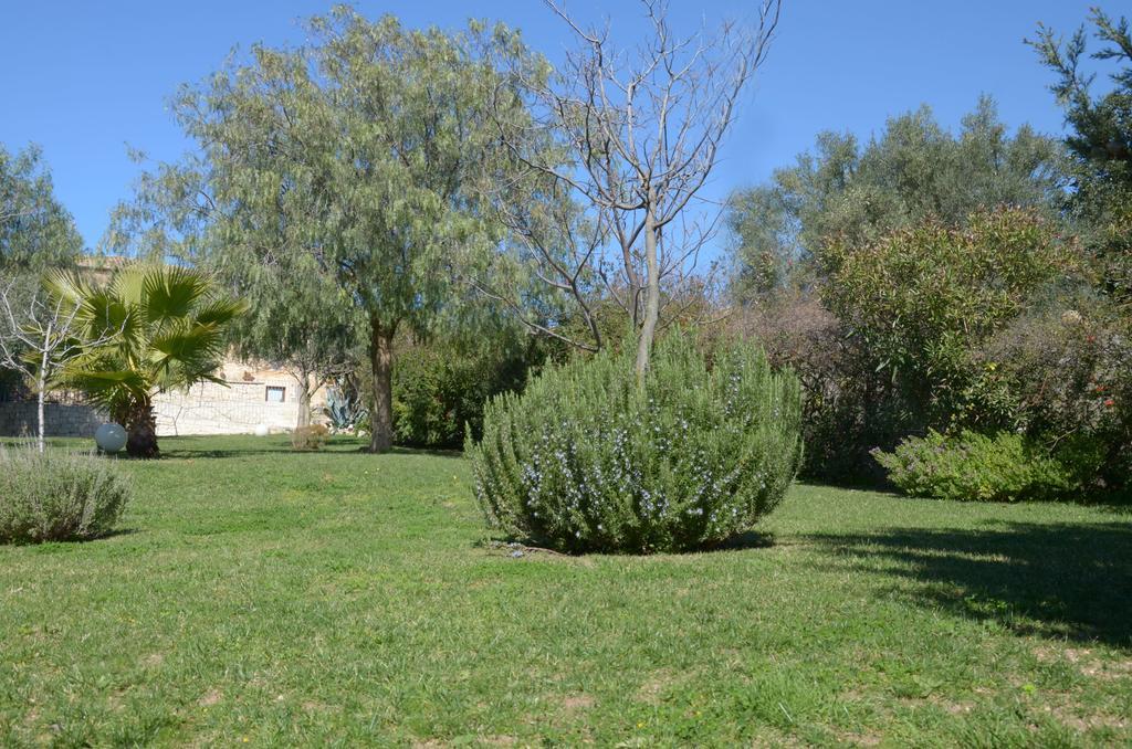 Casina Di Grotta Di Ferro Pension Santa Croce Camerina Buitenkant foto