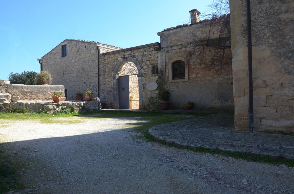 Casina Di Grotta Di Ferro Pension Santa Croce Camerina Buitenkant foto