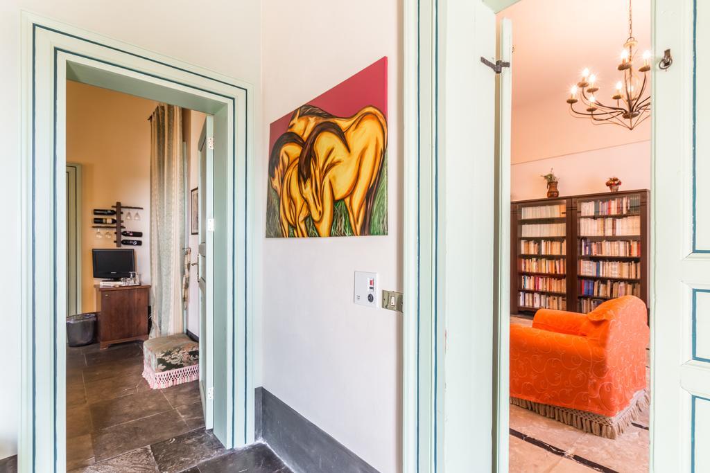 Casina Di Grotta Di Ferro Pension Santa Croce Camerina Buitenkant foto