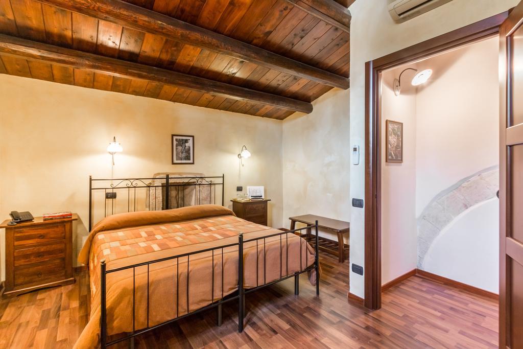 Casina Di Grotta Di Ferro Pension Santa Croce Camerina Buitenkant foto