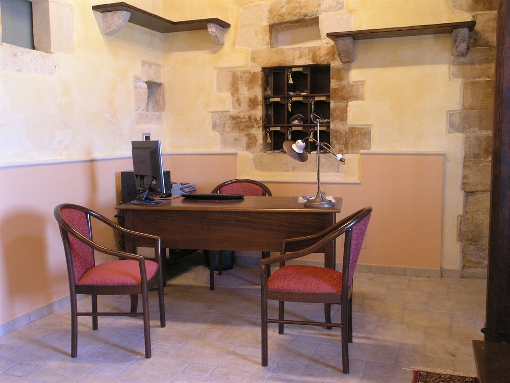 Casina Di Grotta Di Ferro Pension Santa Croce Camerina Buitenkant foto